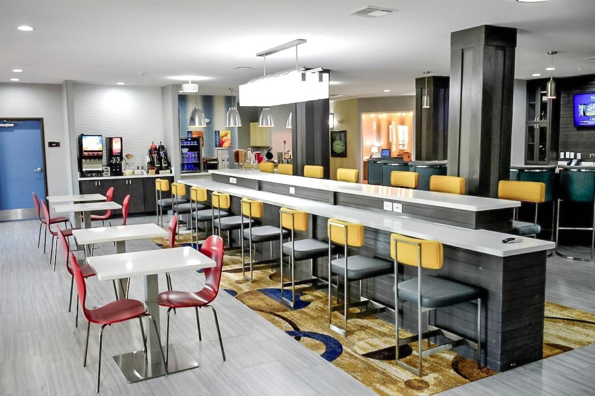 Del-Mar Airport Inn & Suites Shreveport Exteriér fotografie